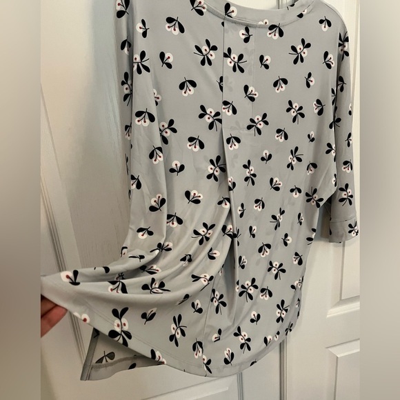 Anne Klein Tops - ANNE KLEIN M Floral Boxy OVERSIZED Top